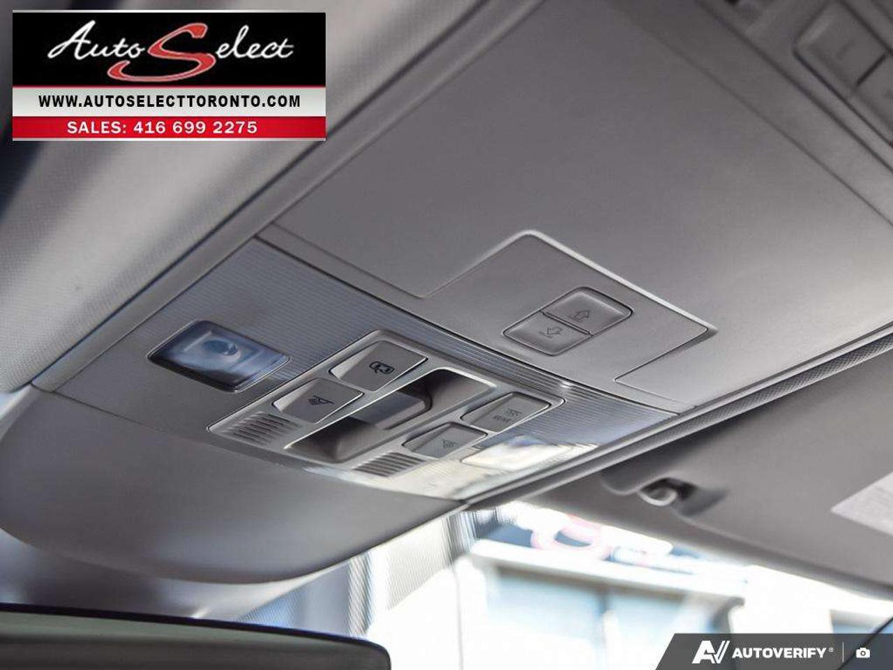 2024 Volkswagen Taos Comfortline Panoramic Sunroof - Apple Carplay - Clean Carfax Photo