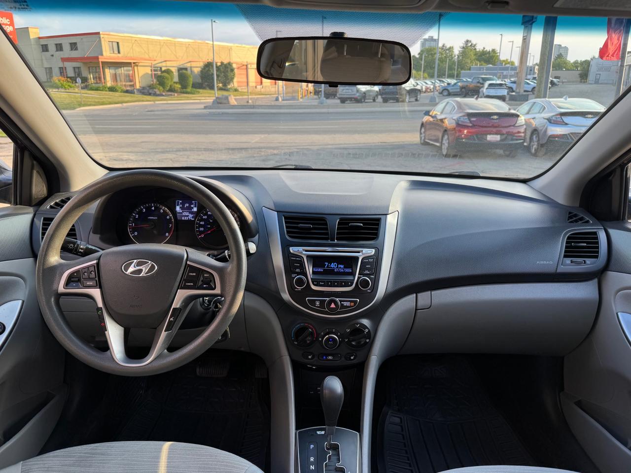 2015 Hyundai Accent GL NEW ARRIVAL | ONE OWNER | ACCIDENT FREE | EXCELLENT MAINTENANCE Photo