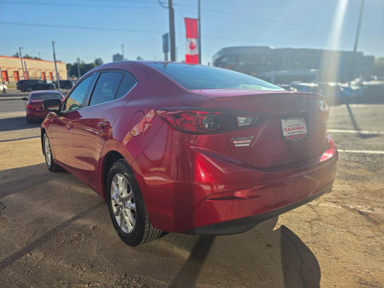 2015 Mazda MAZDA3 GS Manual | Sunroof | Backup Camera | Heated Seats Photo2