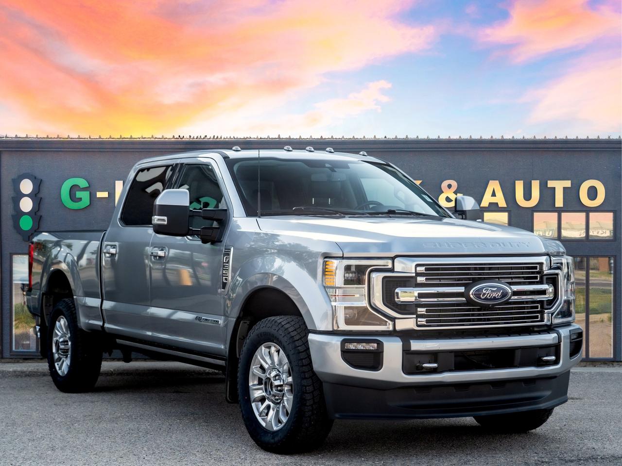 Used 2022 Ford SUPER DUTY F-350 SRW Limited 4WD Crew Cab for sale in Saskatoon, SK