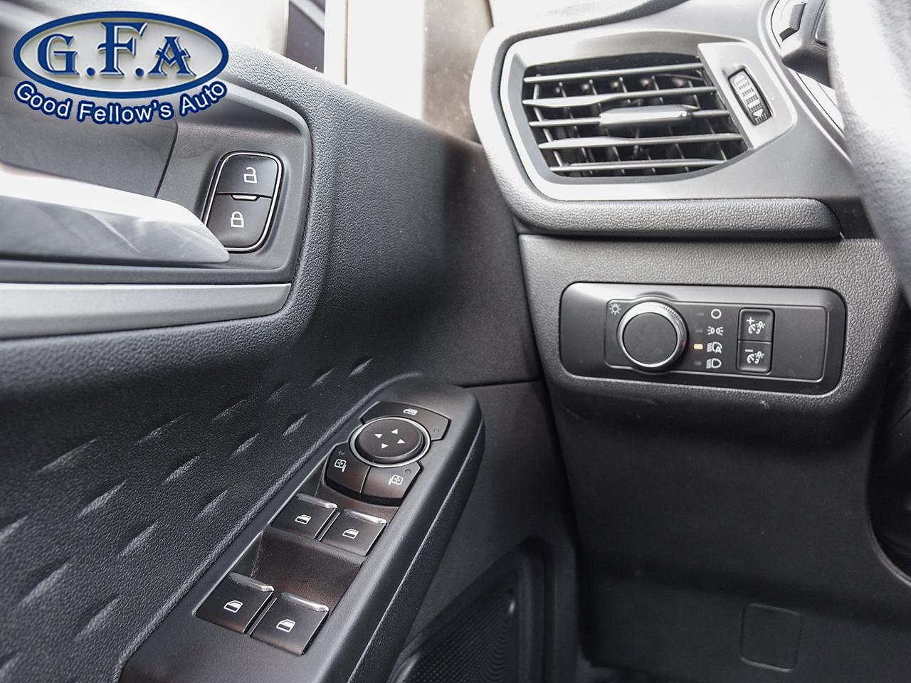 2020 Ford Escape SE MODEL, AWD, REARVIEW CAMERA, HEATED SEATS, POWE Photo38