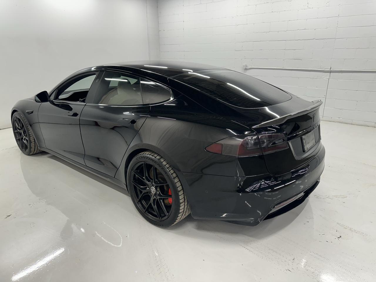 2021 Tesla Model S Long Range Photo4