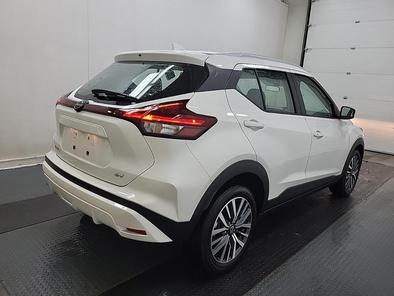 2024 Nissan Kicks SV Photo