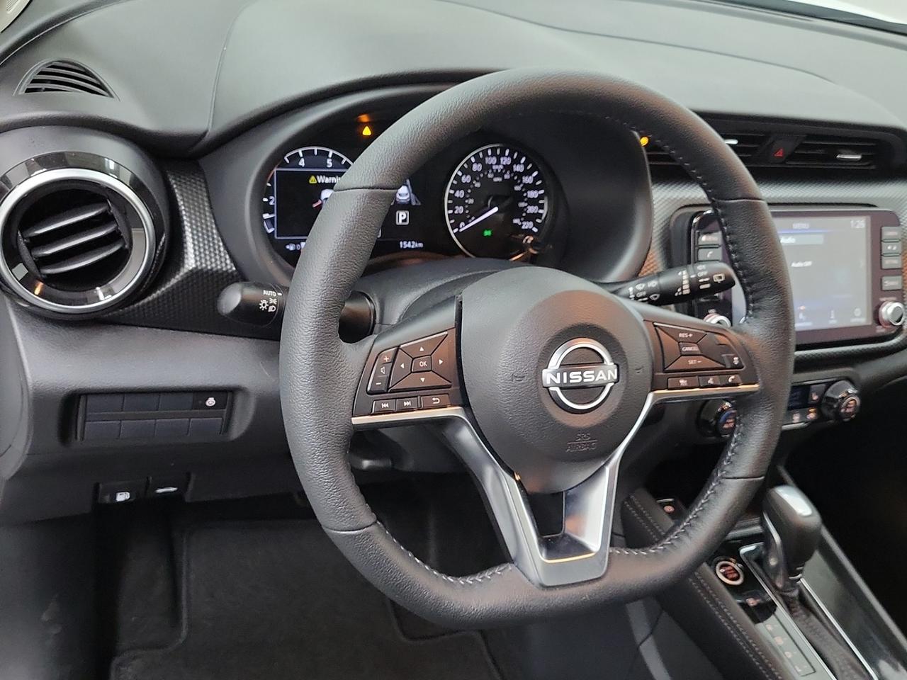 2024 Nissan Kicks SV Photo