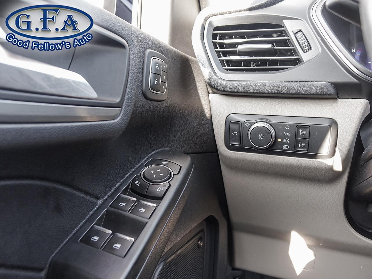 2021 Ford Escape TITANIUM PACKAGE, AWD, LEATHER SEATS, REARVIEW CAM Photo18