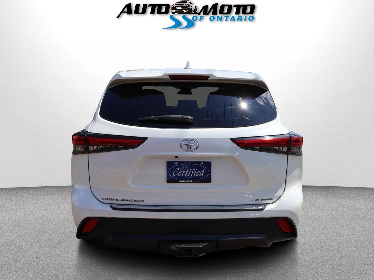 2020 Toyota Highlander V6 LE AWD CERTIFIED *LOW KMS* CAMERA BLUETOOTH HEATED SEATS CRUISE ALLOYS Photo