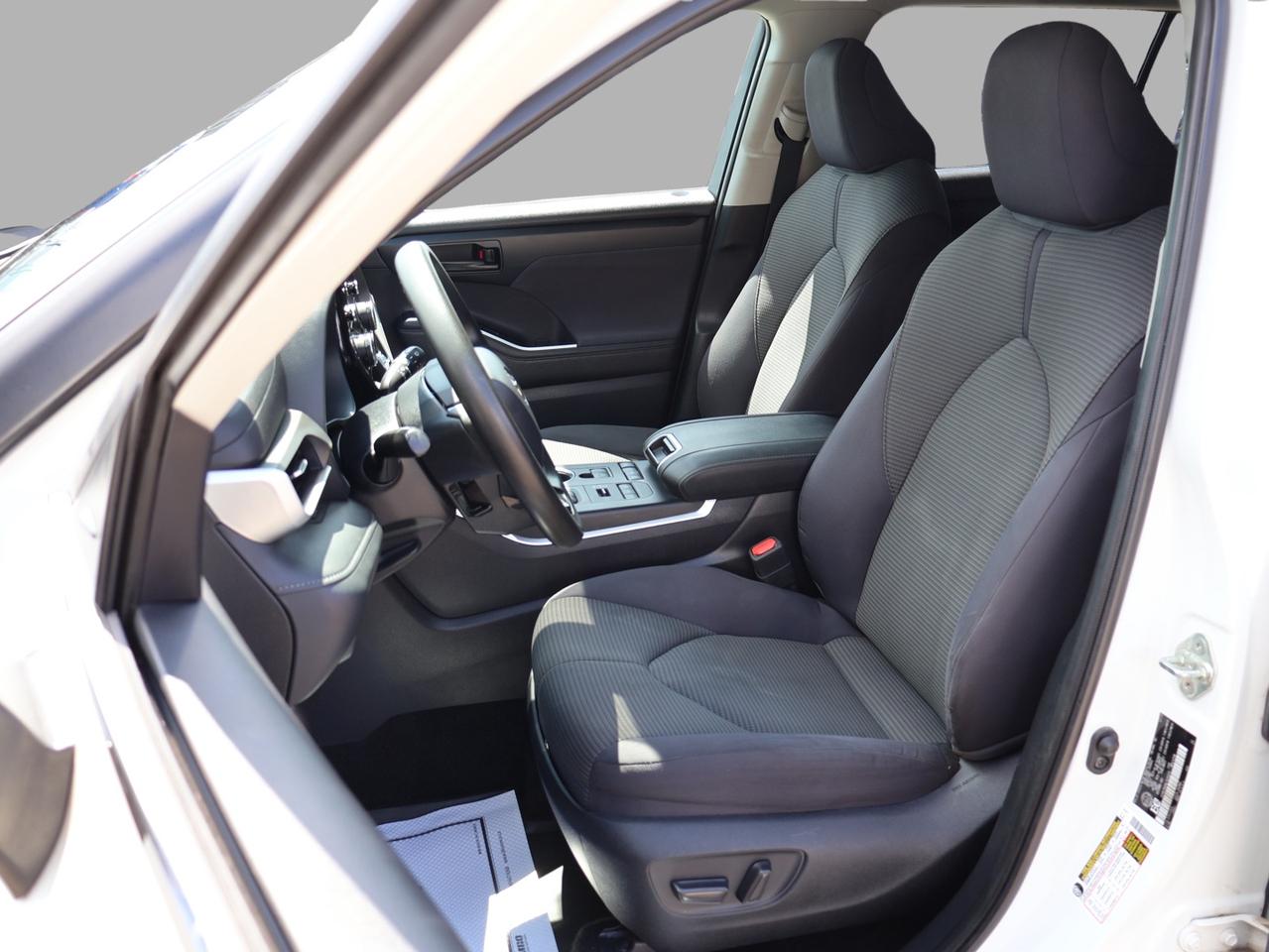 2020 Toyota Highlander V6 LE AWD CERTIFIED *LOW KMS* CAMERA BLUETOOTH HEATED SEATS CRUISE ALLOYS Photo