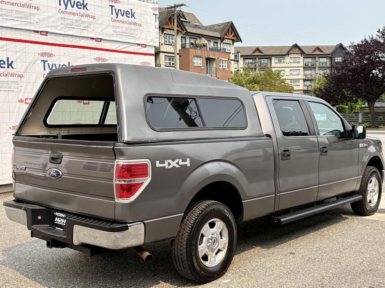 2010 Ford F-150 4WD SUPERCREW 145" XLT Photo5