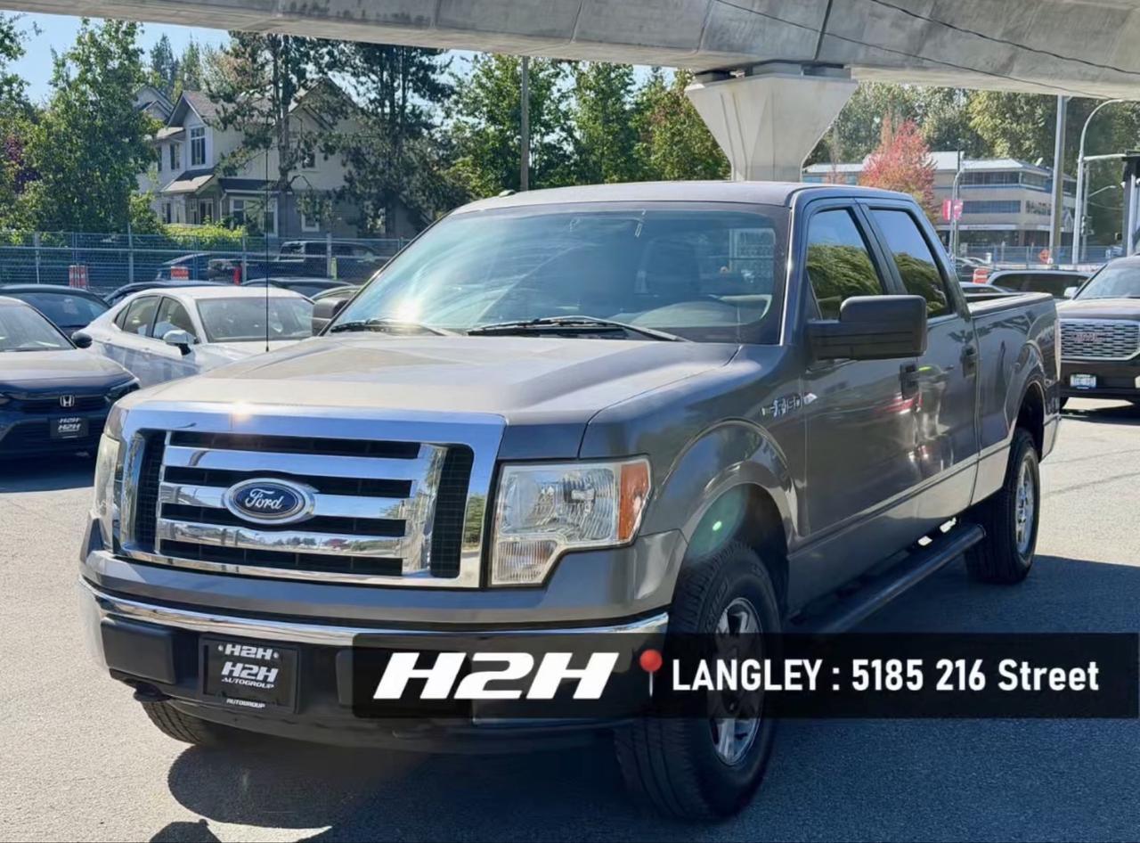 2010 Ford F-150 4WD SUPERCREW 145" XLT Photo1