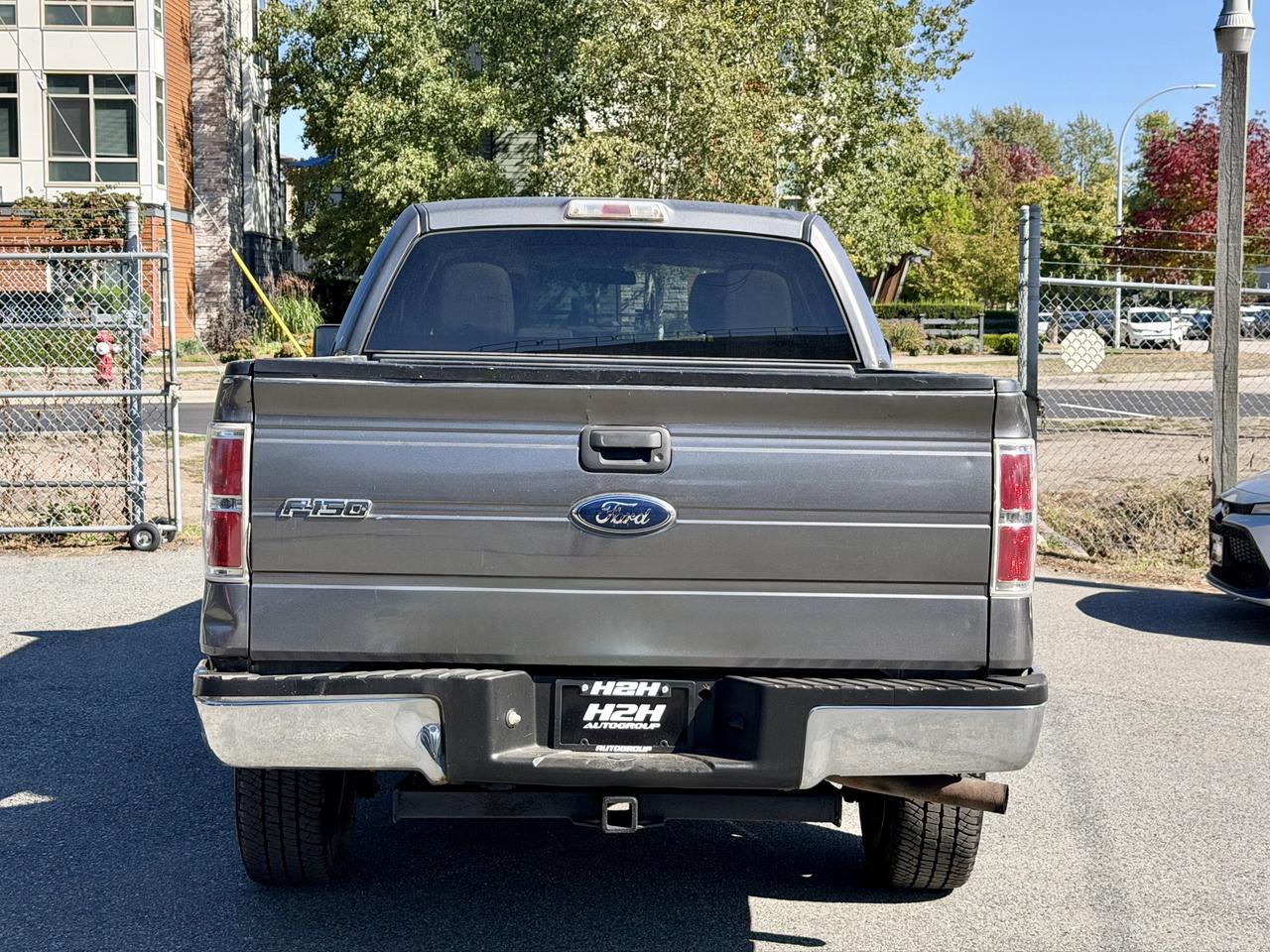 2010 Ford F-150 4WD SUPERCREW 145" XLT Photo6