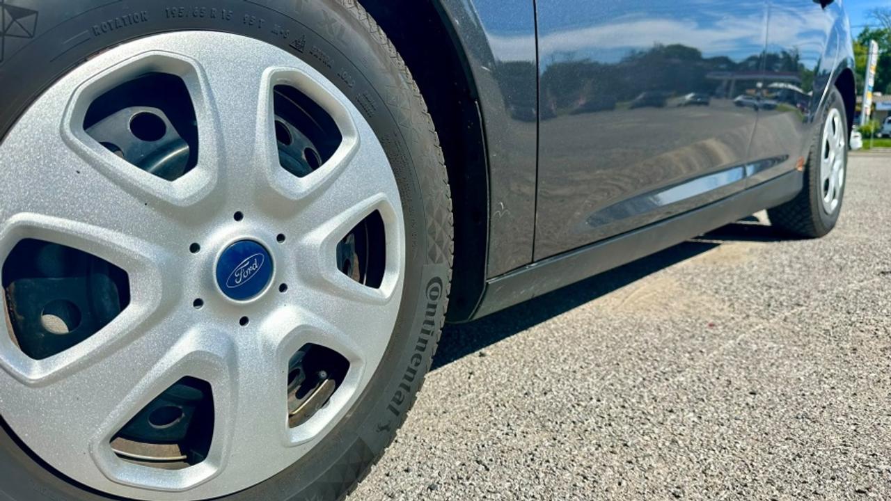 2015 Ford Focus * S * NO ACCIDENTS * S Photo