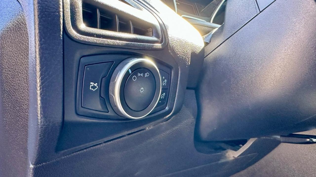 2015 Ford Focus * S * NO ACCIDENTS * S Photo