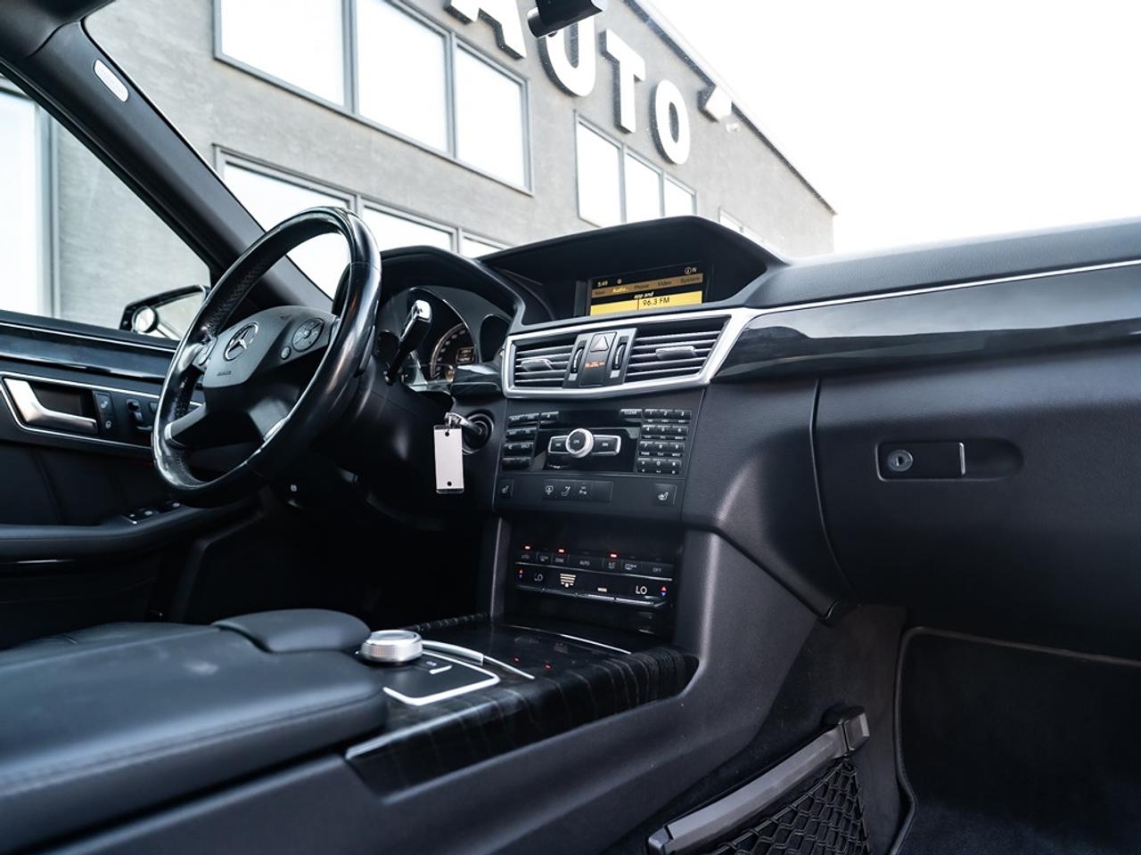 2012 Mercedes-Benz E-Class 4DR SDN E 300 4MATIC Photo43