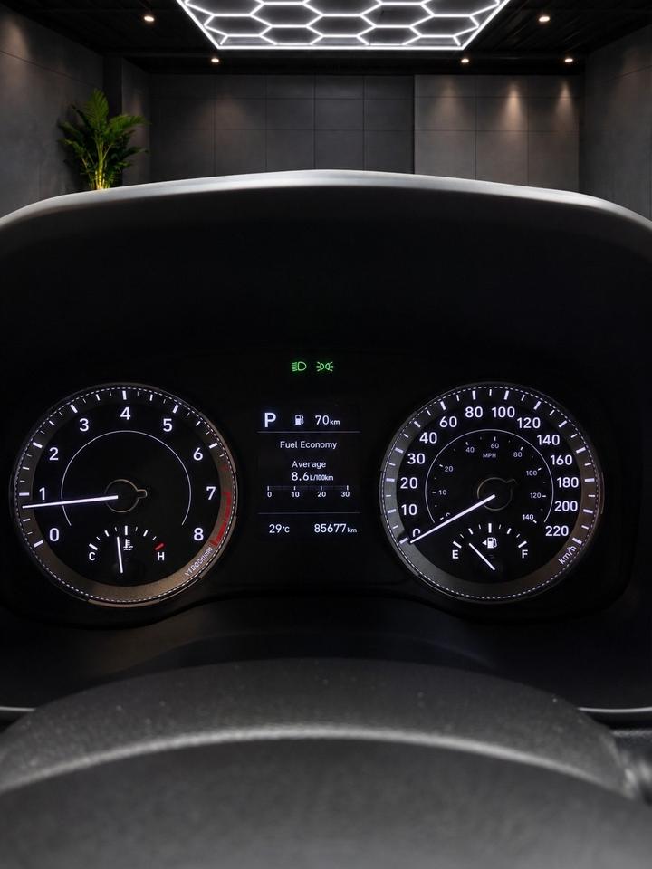 2022 Hyundai Venue Urban IVT w/Black Interior Photo
