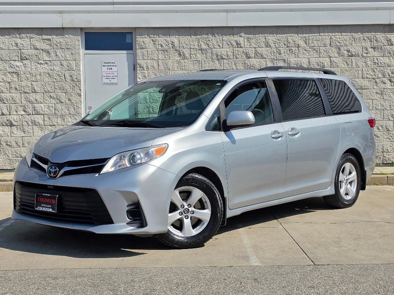 Used 2020 Toyota Sienna LE 8 PASSENGER-POWER DOOR-LDW for sale in Toronto, ON