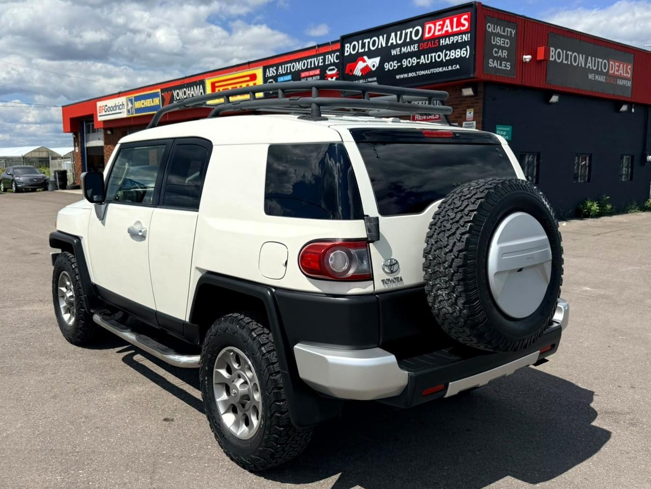 2013 Toyota FJ Cruiser 4WD 4dr Photo