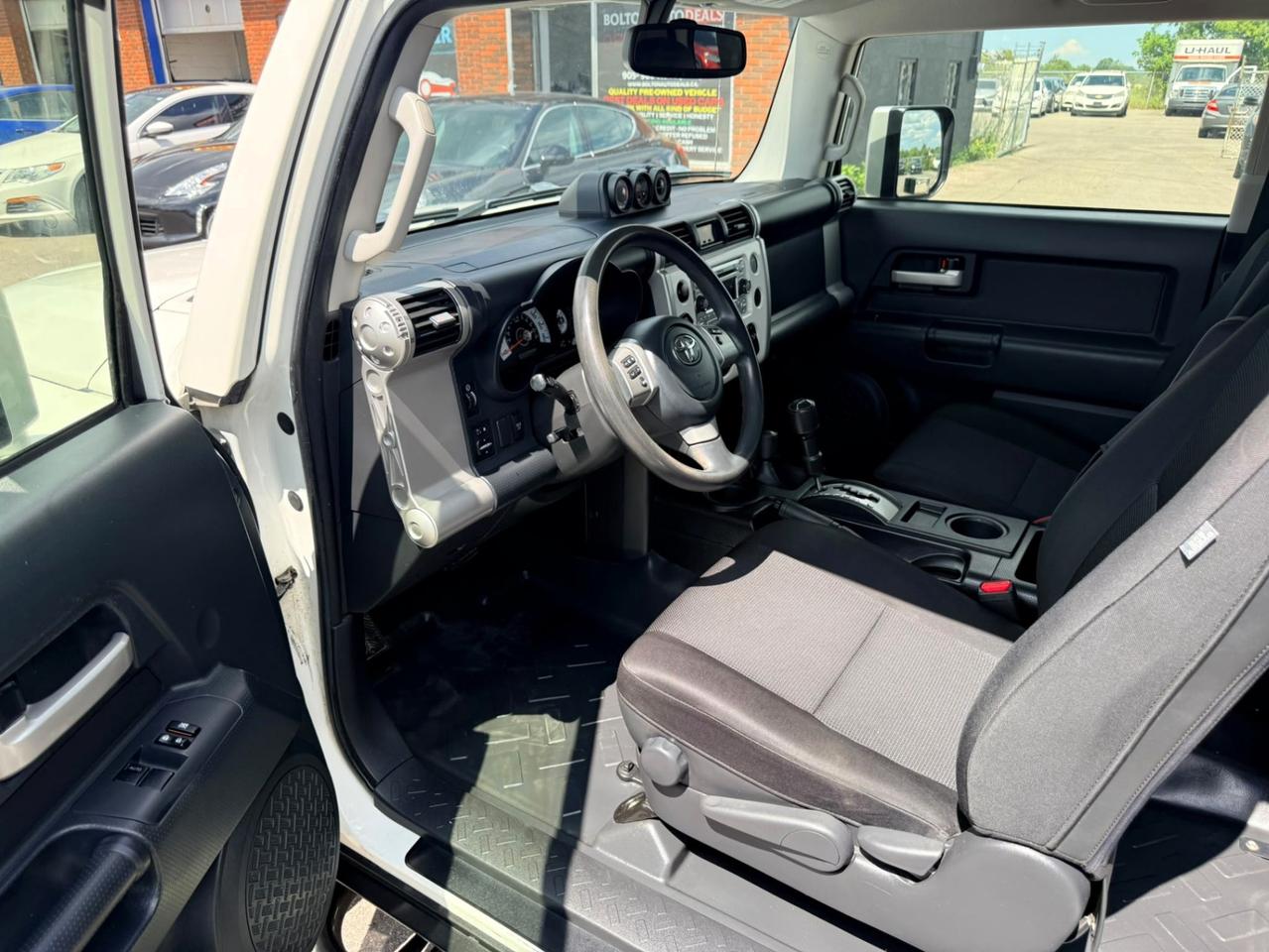 2013 Toyota FJ Cruiser 4WD 4dr Photo