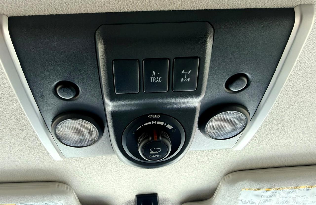 2013 Toyota FJ Cruiser 4WD 4dr Photo
