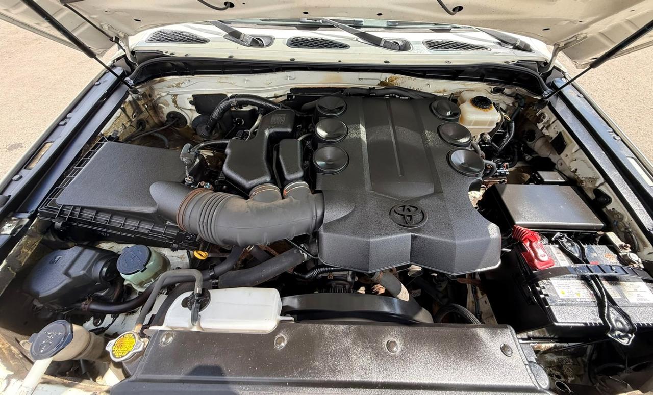 2013 Toyota FJ Cruiser 4WD 4dr Photo