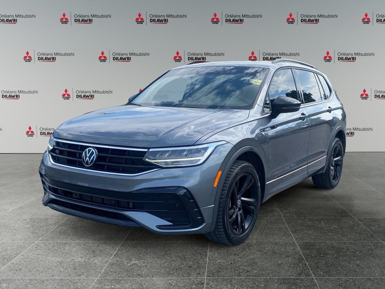Used 2023 Volkswagen Tiguan Comfortline R-Line Black Edition 4MOTION for sale in Orléans, ON