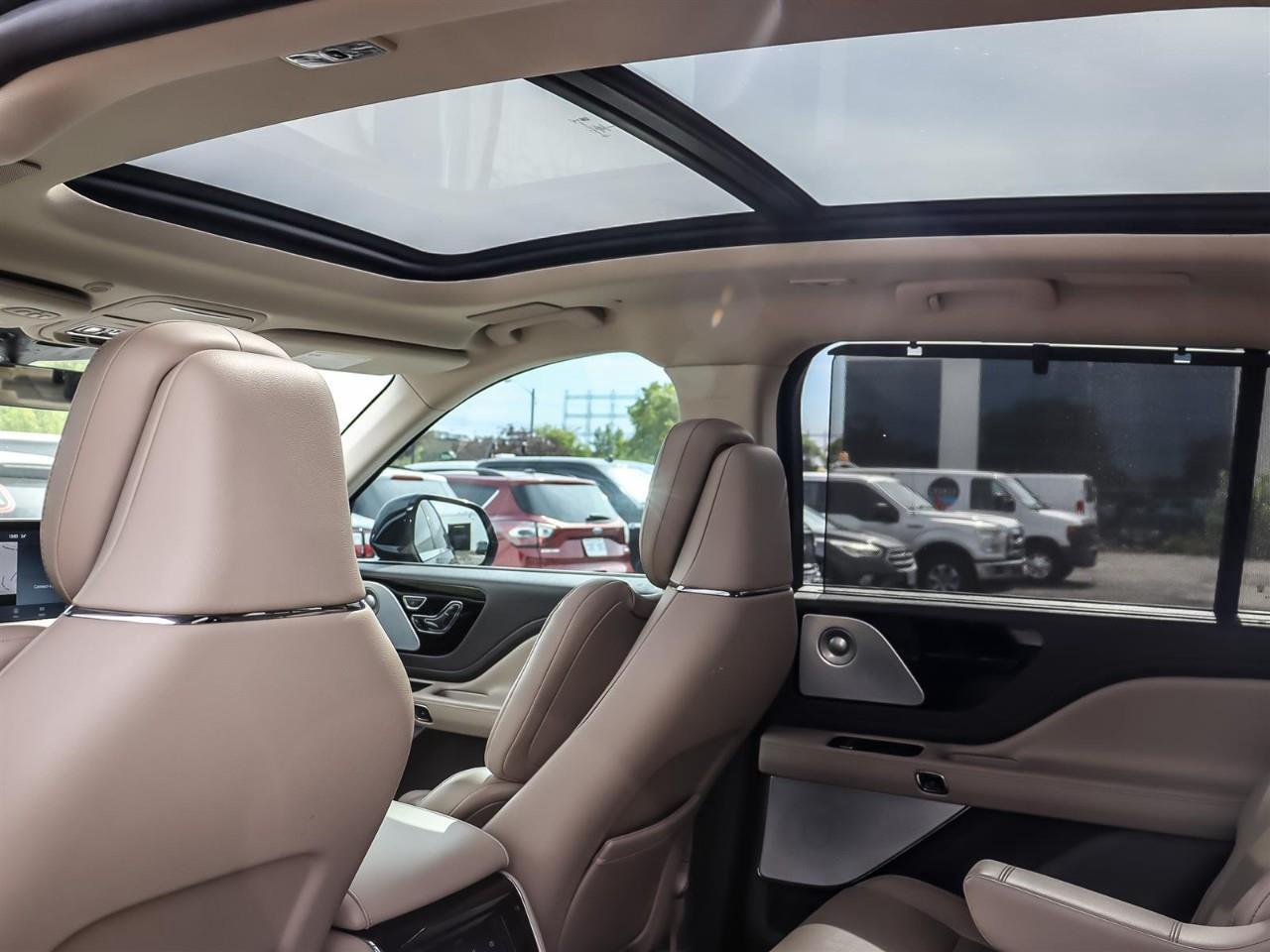 2022 Lincoln Aviator Reserve Leather | Panoramic Roof | Adaptive Cruise Control | Photo