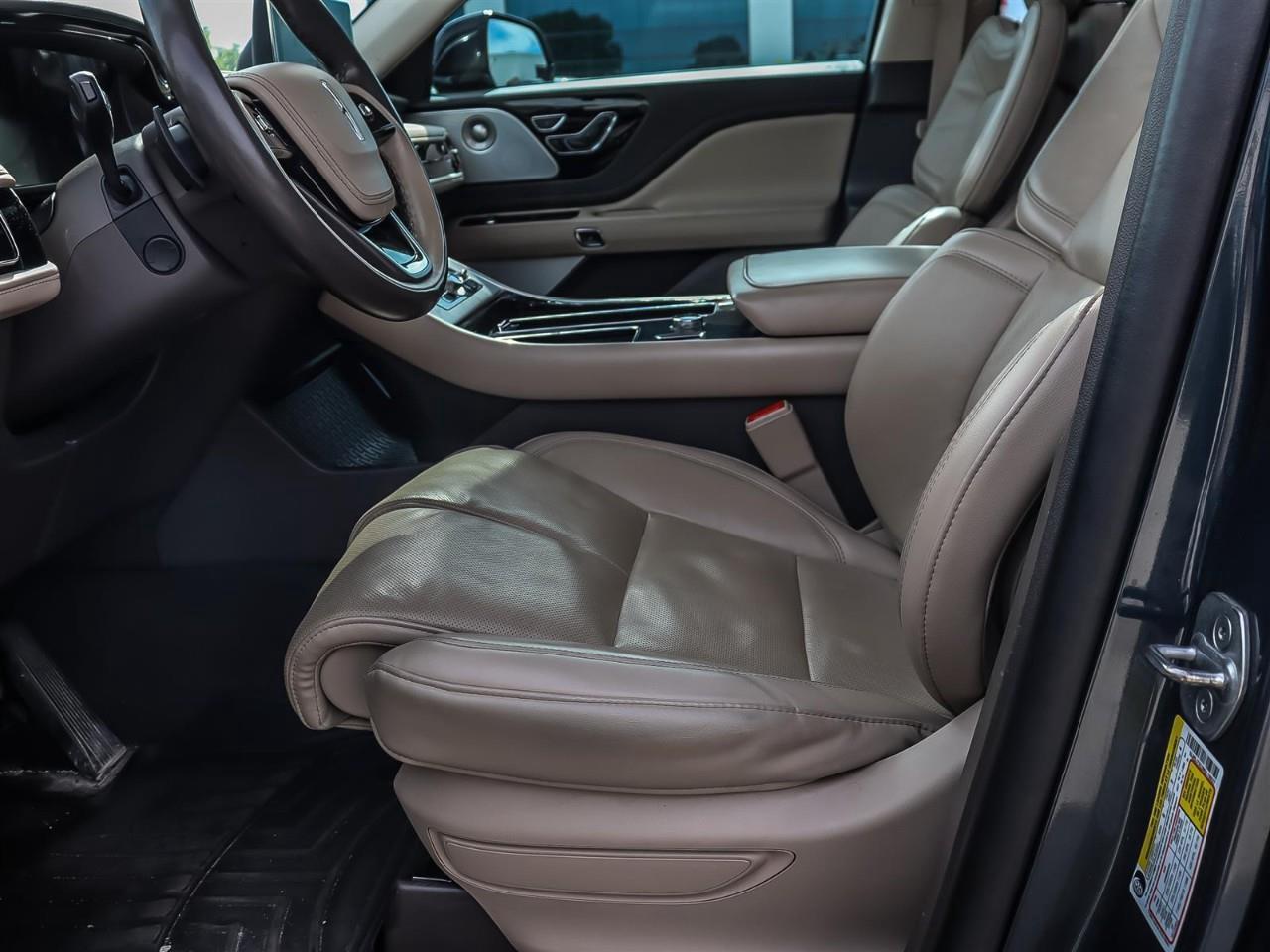 2022 Lincoln Aviator Reserve Leather | Panoramic Roof | Adaptive Cruise Control | Photo