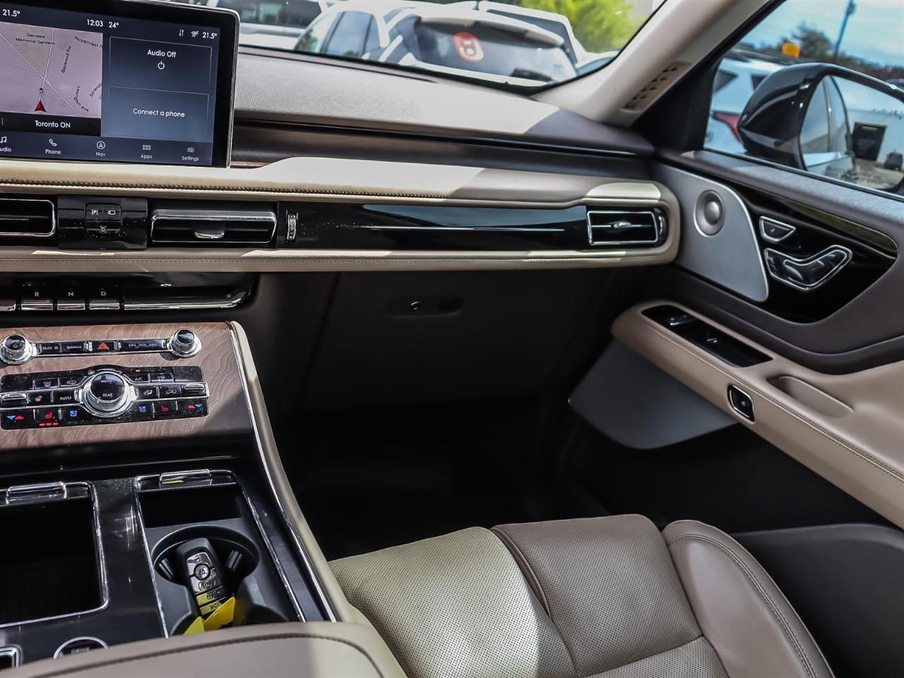 2022 Lincoln Aviator Reserve Leather | Panoramic Roof | Adaptive Cruise Control | Photo
