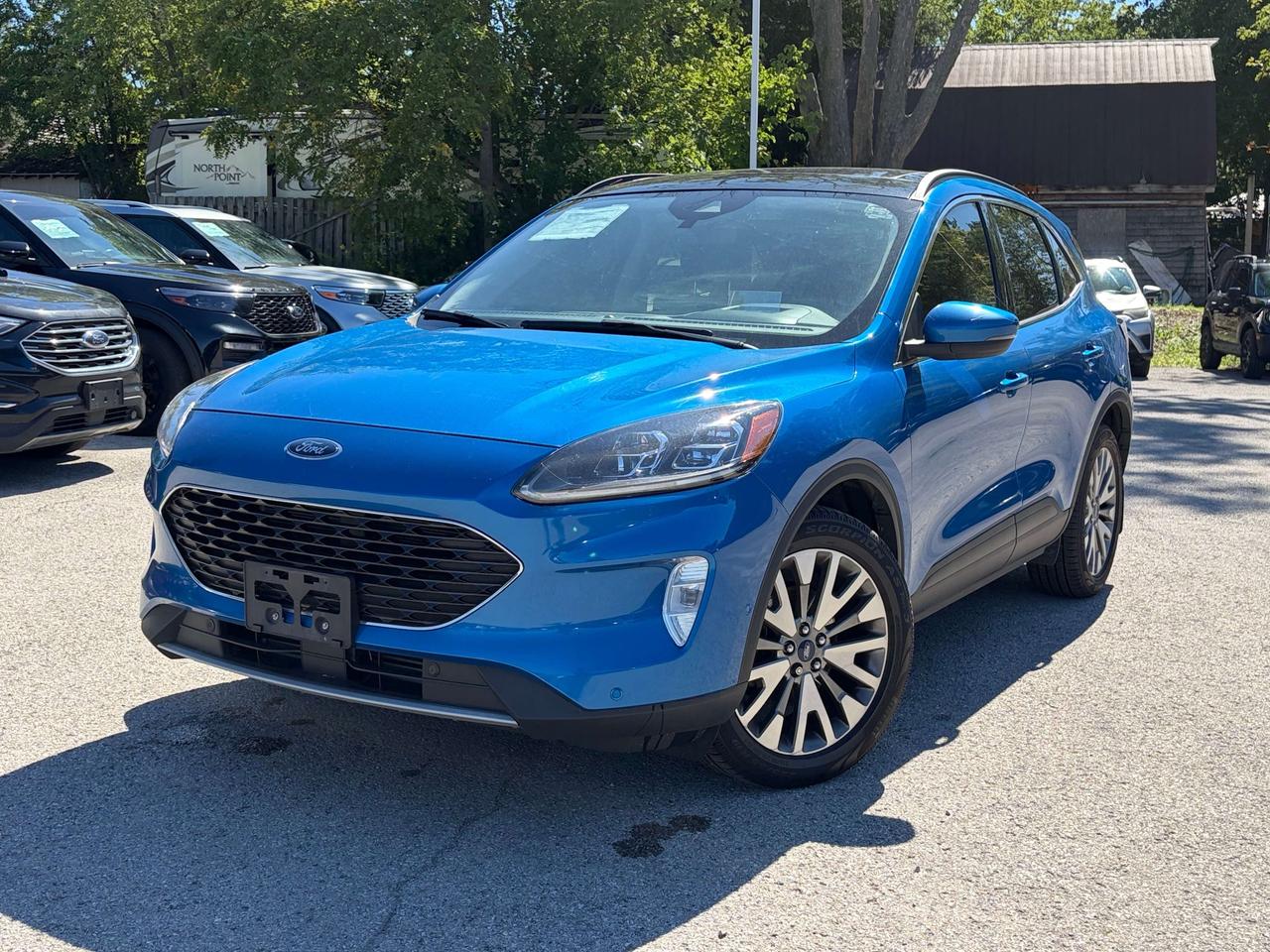 2020 Ford Escape Titanium AWD Photo0