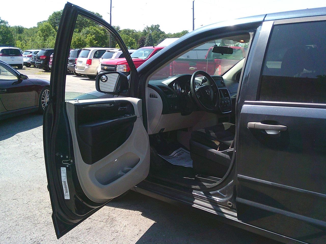 2014 Dodge Grand Caravan 4dr Wgn SXT Photo