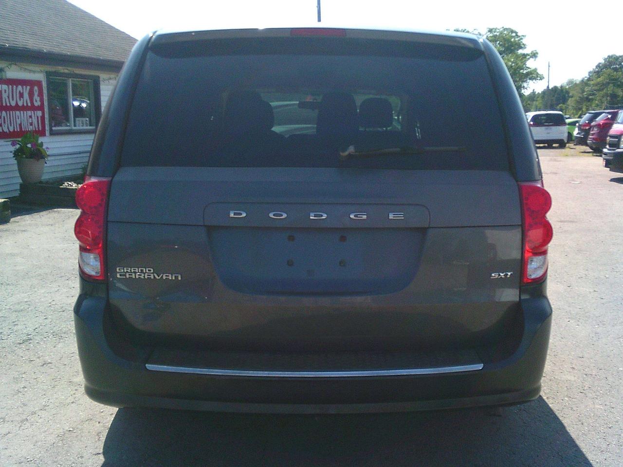 2014 Dodge Grand Caravan 4dr Wgn SXT Photo