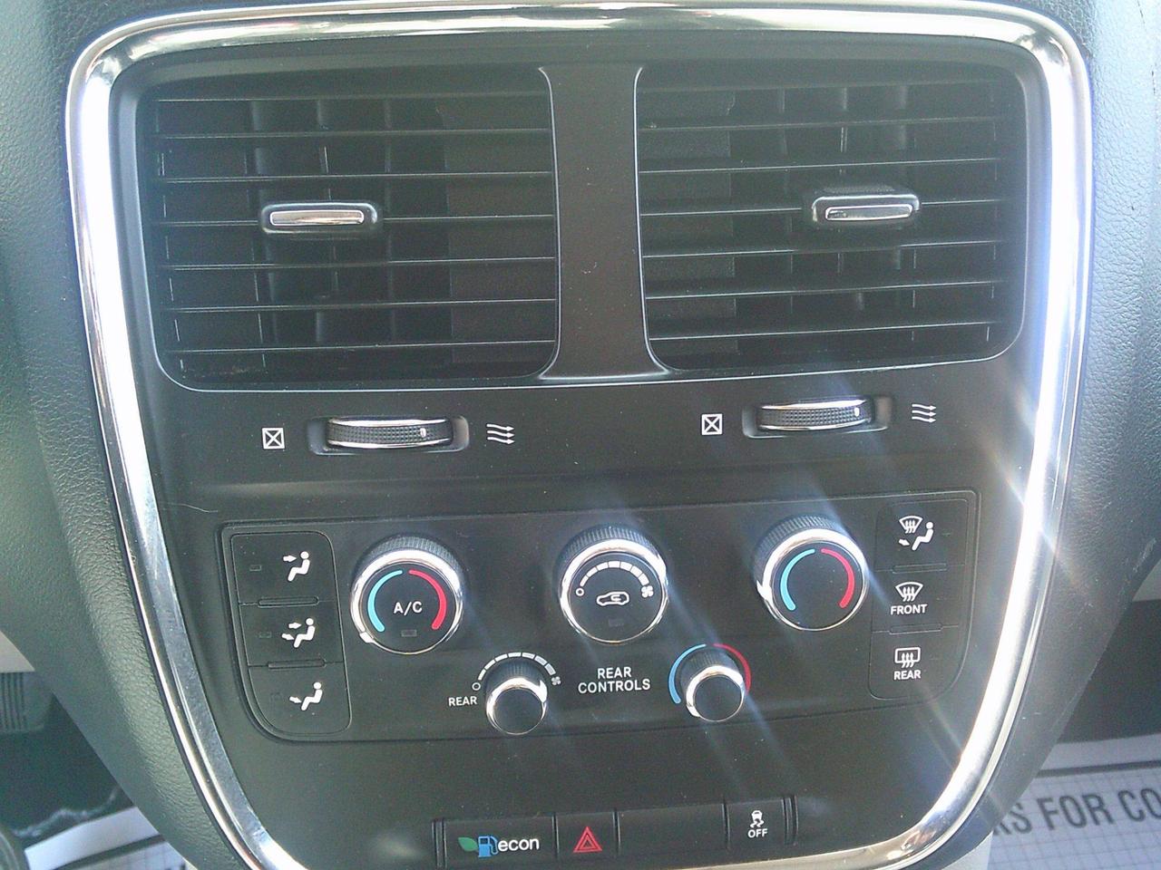 2014 Dodge Grand Caravan 4dr Wgn SXT Photo