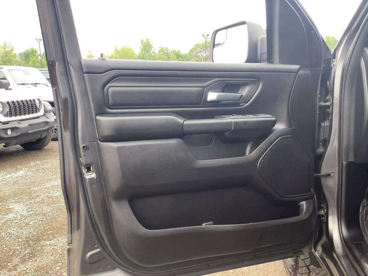 2025 RAM 1500 Tradesman Sport | 8.4" Screen | 4X4 Photo