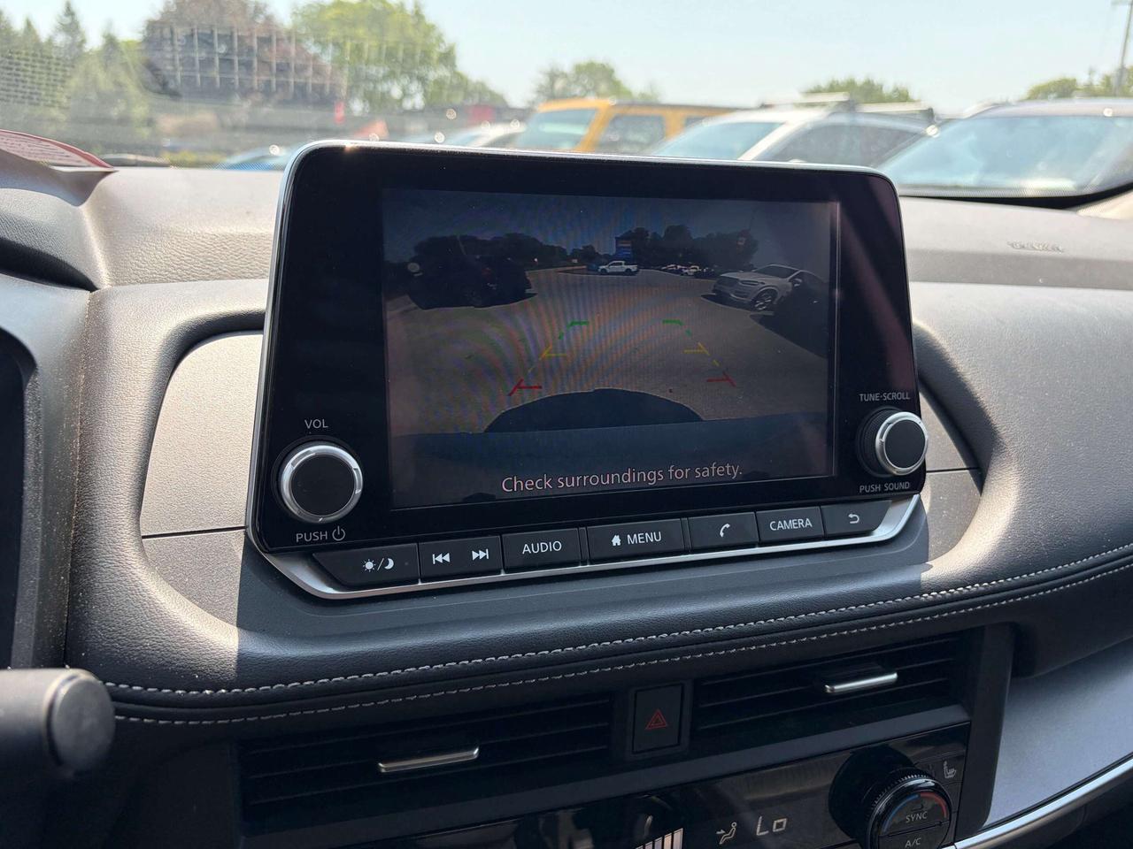 2024 Nissan Rogue SV MOONROOF, REMOTE START, CLEAN CARFAX! Photo