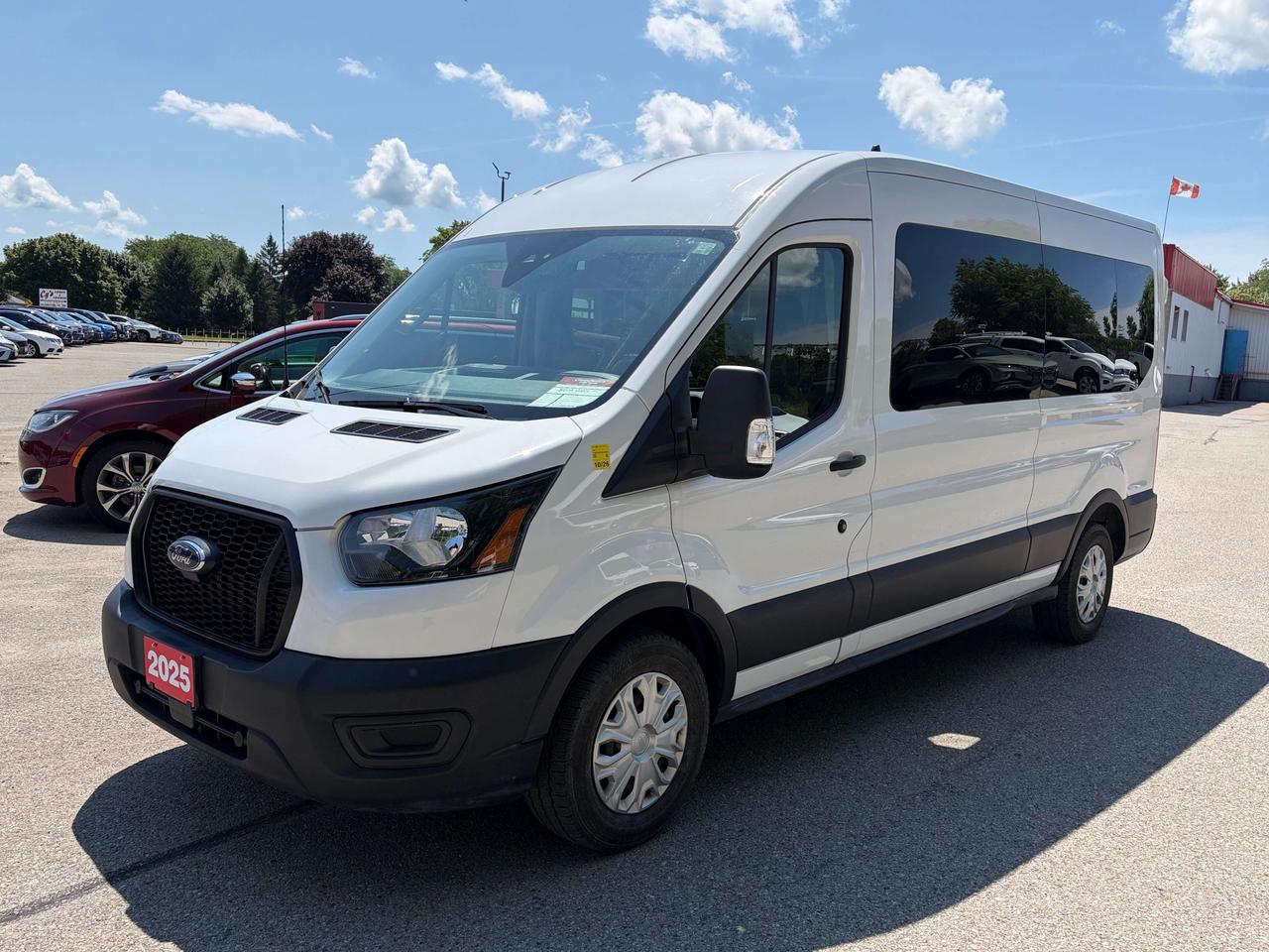 2025 Ford Transit Passenger Wagon XL - Photo #5