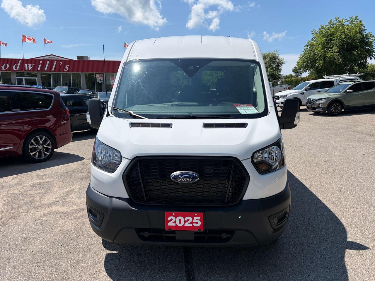 2025 Ford Transit Passenger Wagon XL Photo