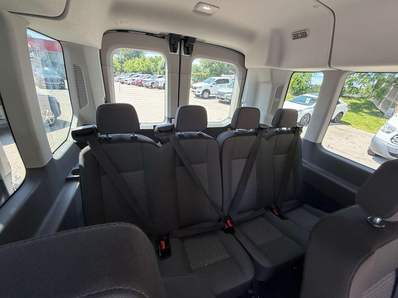 2025 Ford Transit Passenger Wagon XL Photo