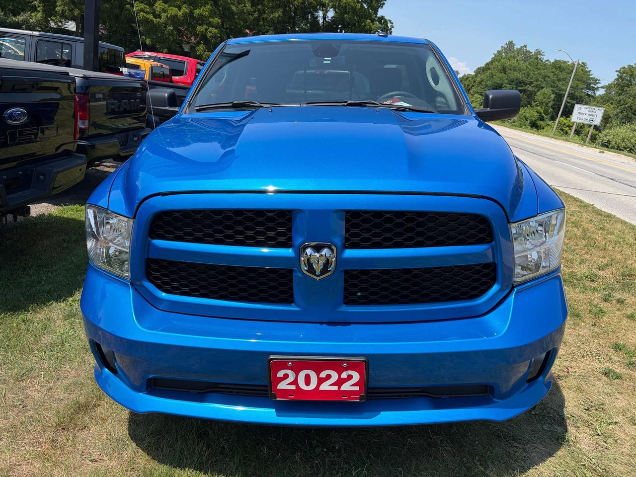 2022 RAM 1500 EXPRESS, 4X4, 3 PASS, BACKUP CAM, NICE MILEAGE Photo