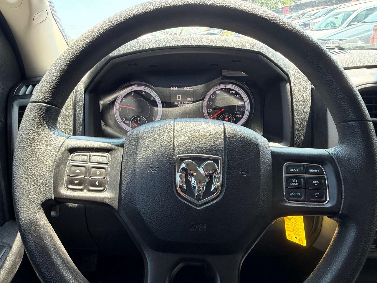 2022 RAM 1500 EXPRESS, 4X4, 3 PASS, BACKUP CAM, NICE MILEAGE - Photo #14