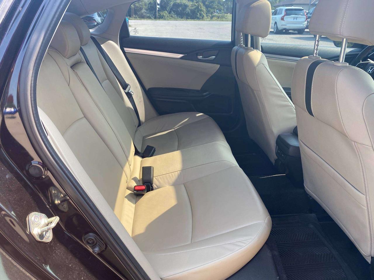 2018 Honda Civic TOURING, CLEAN CARFAX, HEATED LEATHER, LOW KMS! - Photo #25