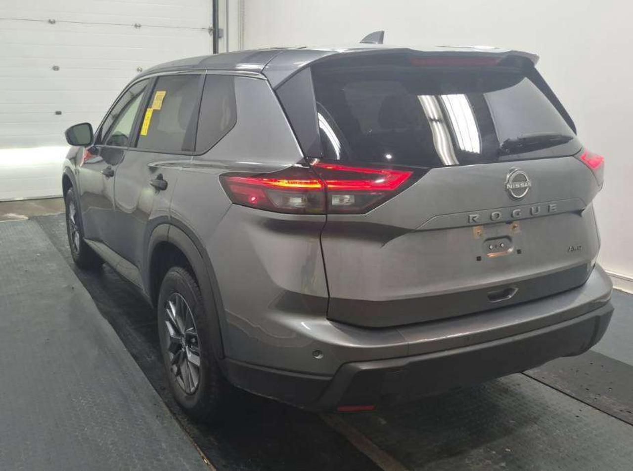 2024 Nissan Rogue S AWD | 1 OWNER | STARTER | HTD SEATS | BLIS Photo
