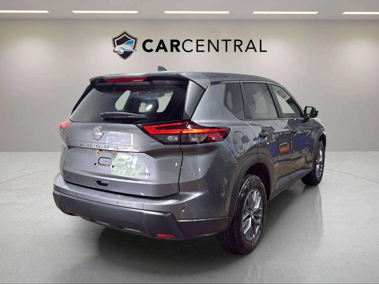 2024 Nissan Rogue S AWD | 1 OWNER | STARTER | HTD SEATS | BLIS Photo