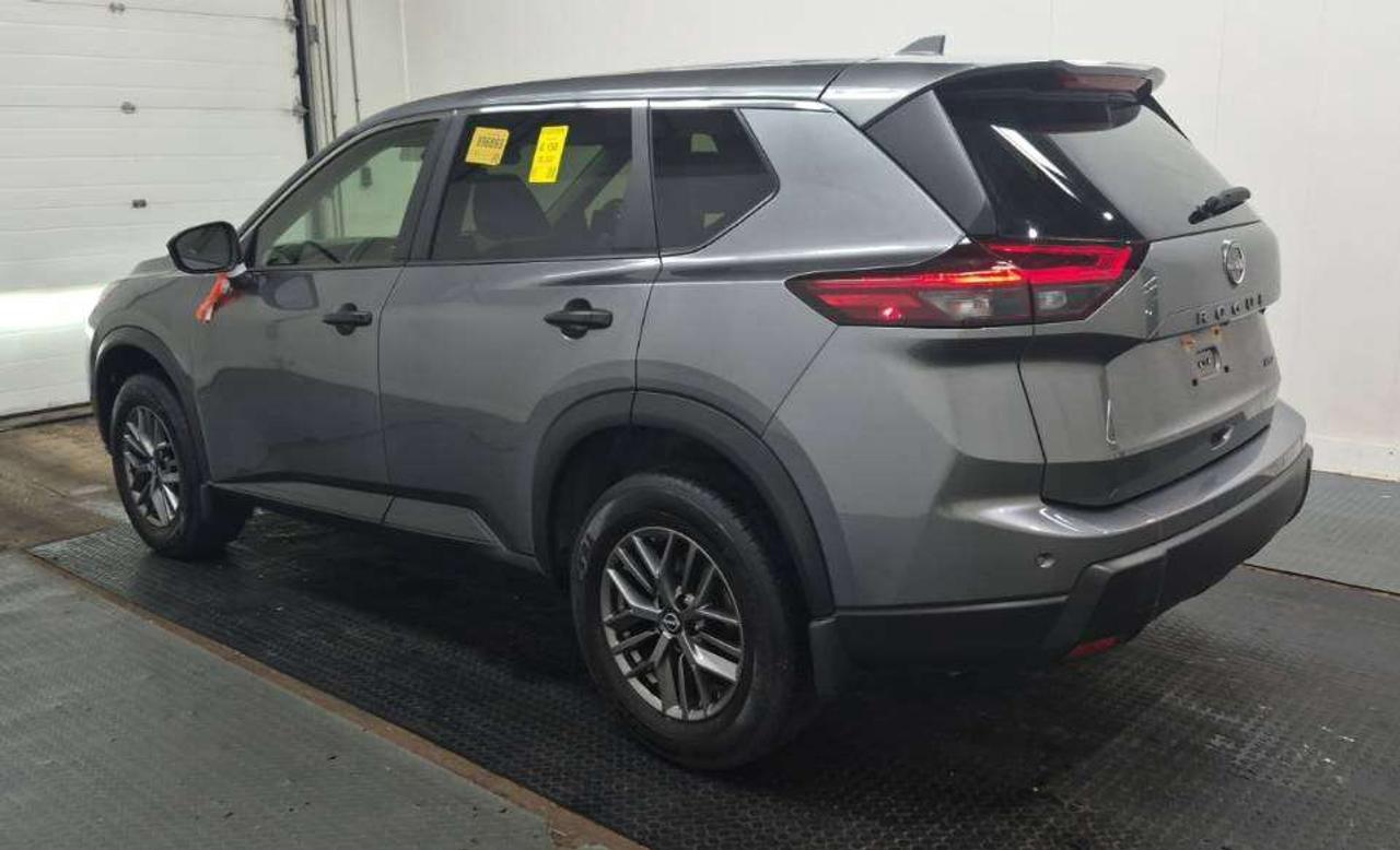 2024 Nissan Rogue S AWD | CLEAN CARFAX | STARTER | CARPLAY | Photo