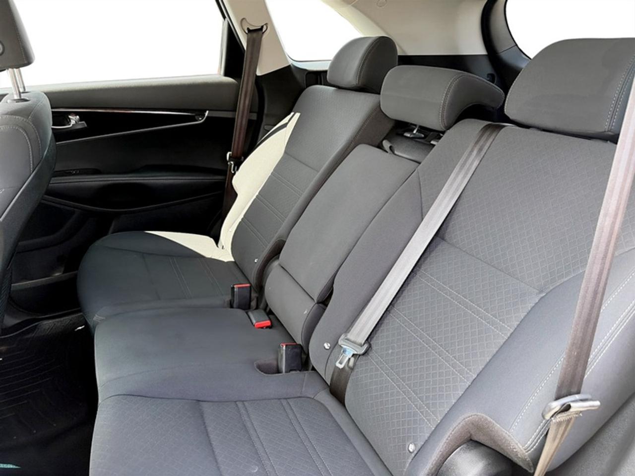 2018 Kia Sorento LX  **GREAT MILEAGE** Photo