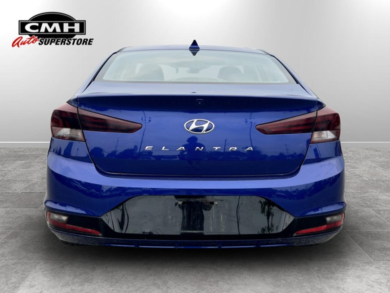 2019 Hyundai Elantra Preferred Photo