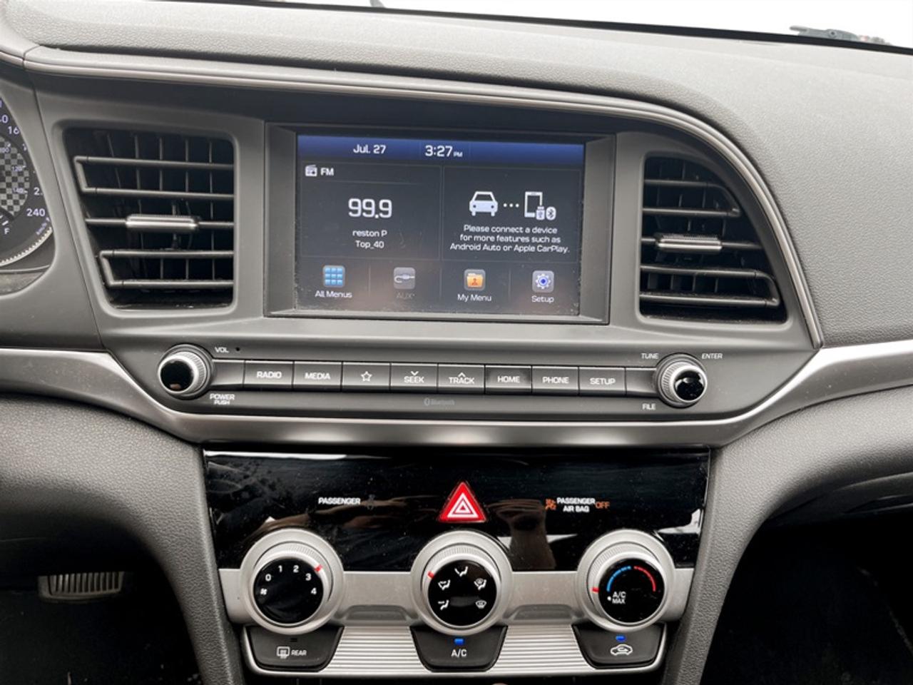 2019 Hyundai Elantra Preferred Photo