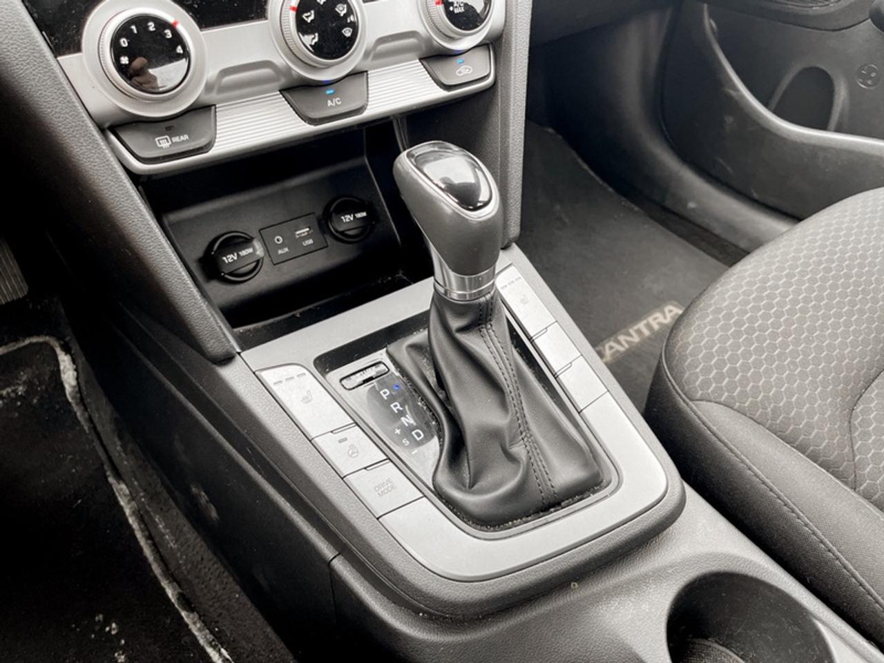 2019 Hyundai Elantra Preferred Photo