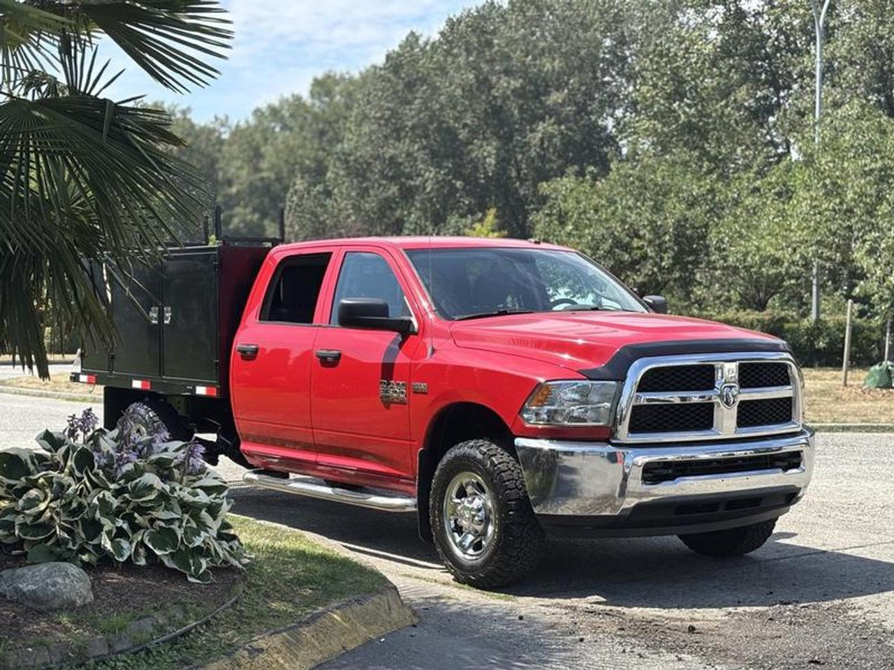 Used 2013 RAM 2500 Tradesman Crew Cab 4x4 Service Truck for sale in Burnaby, BC
