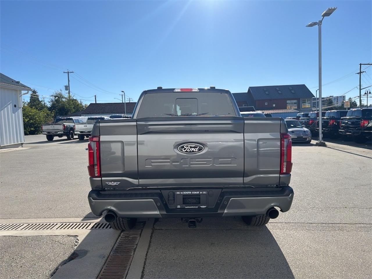 2026 Ford F-150 LARIAT  - BlueCruise - Sunroof Photo3
