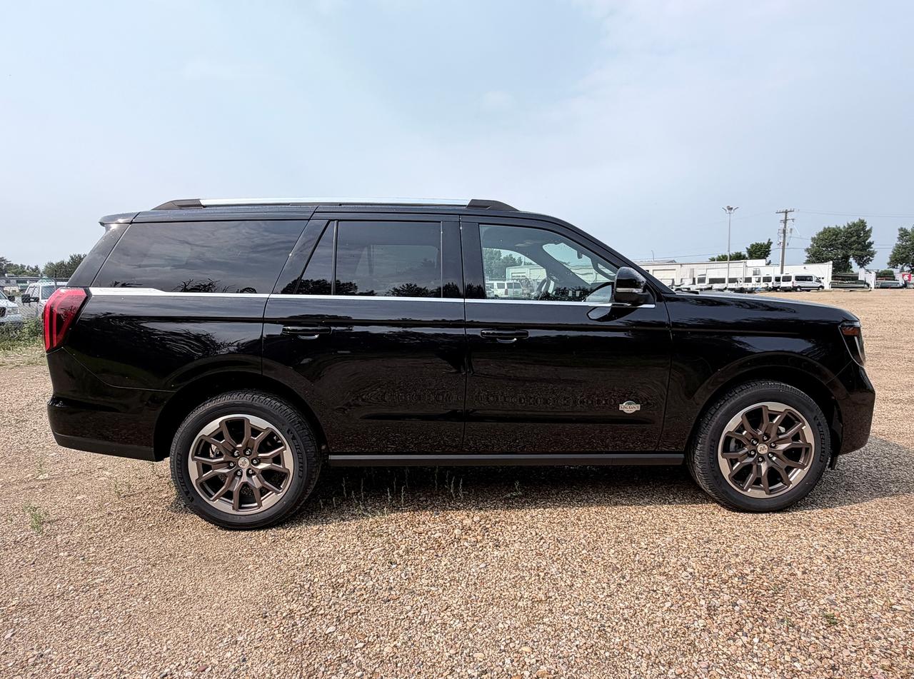 2026 Ford Expedition KING RANCH Photo3
