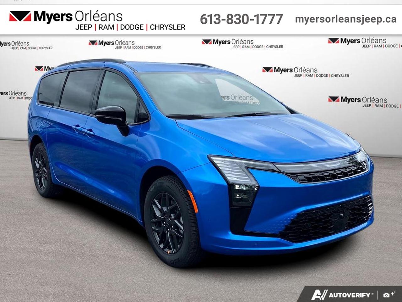 2027 Chrysler Pacifica Select AWD Photo